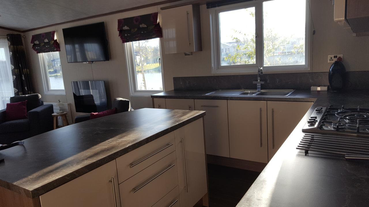 Luxury Lodge At Haggerston Castle Beal Esterno foto
